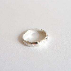 Simple twist ring [silver]