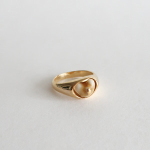 Gold heart ring [DOL creme brulee]