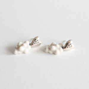 Grape heart drop earring [DOL white blossom]