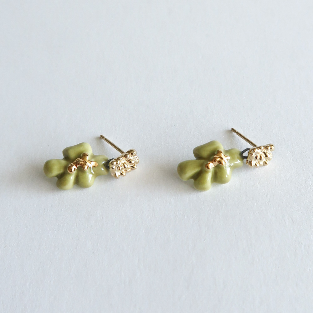 Wild flower drop earring [Olive]