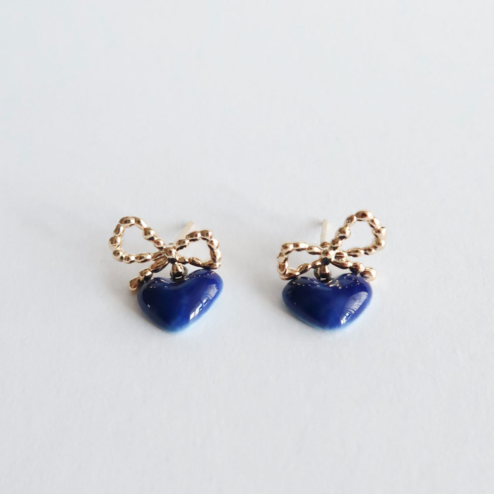 Ribbon heart drop earring [cobalt blue]