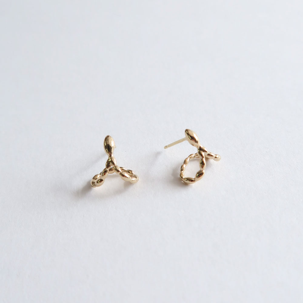 Pretzel earring [silver/gold]
